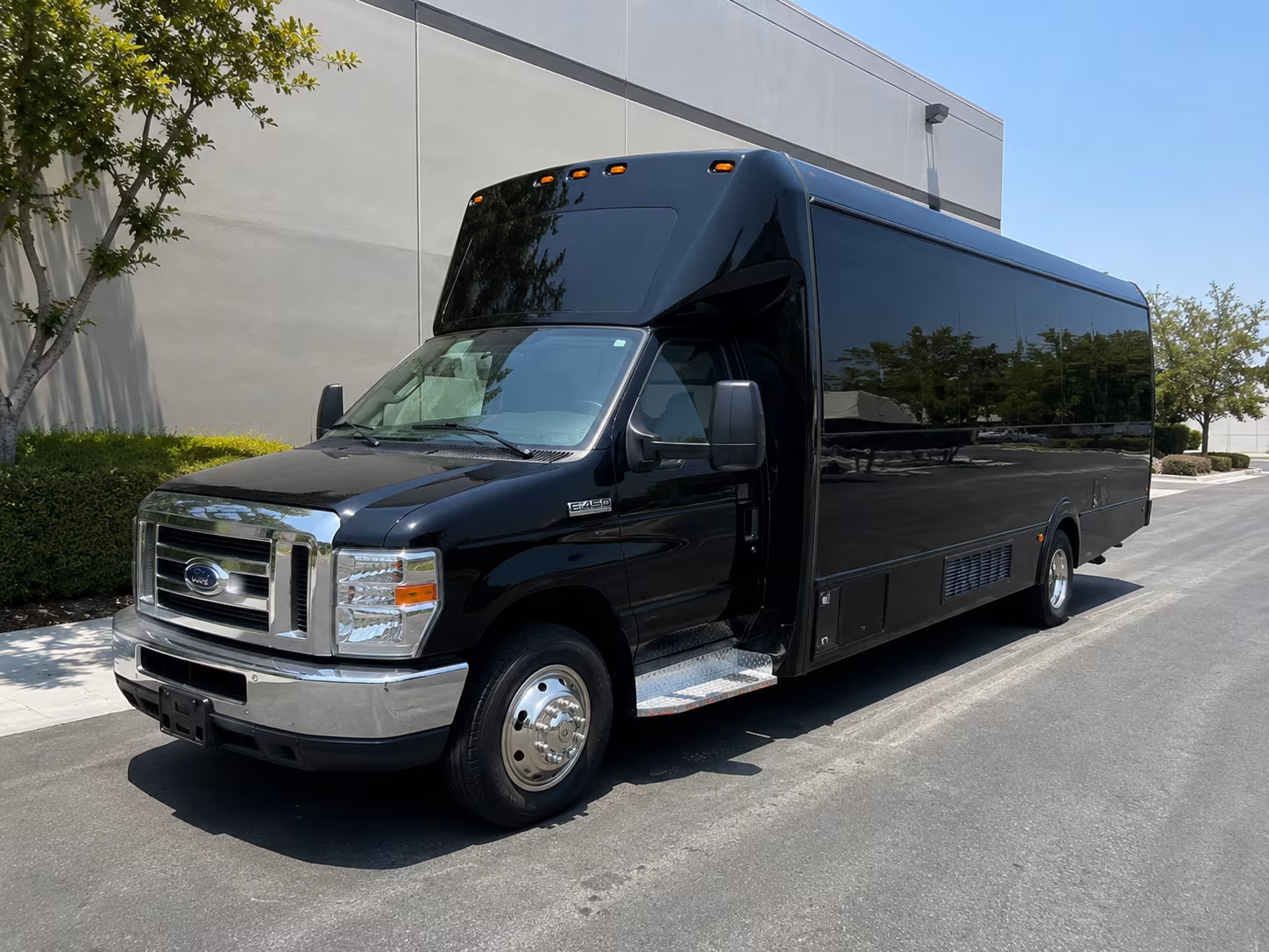 compare bus rental pricing in westland online upfront and in minutes