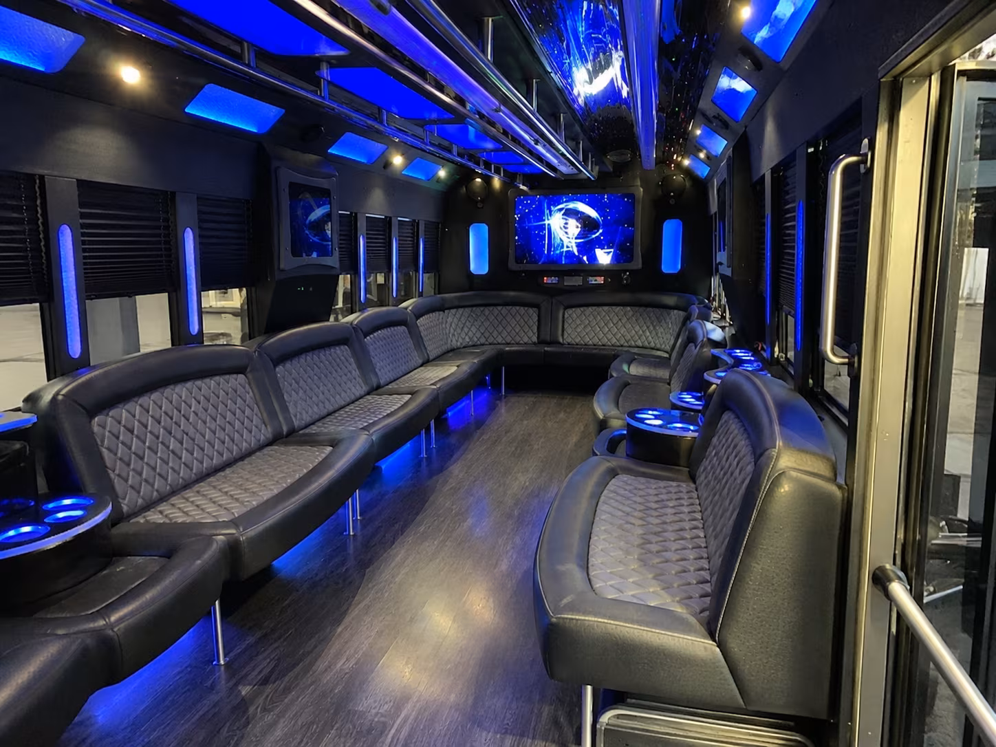 westland 28 passenger party bus interior